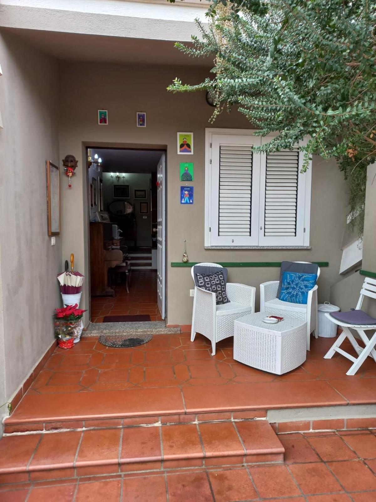 B&B Filomena Santa Giusta Kültér fotó