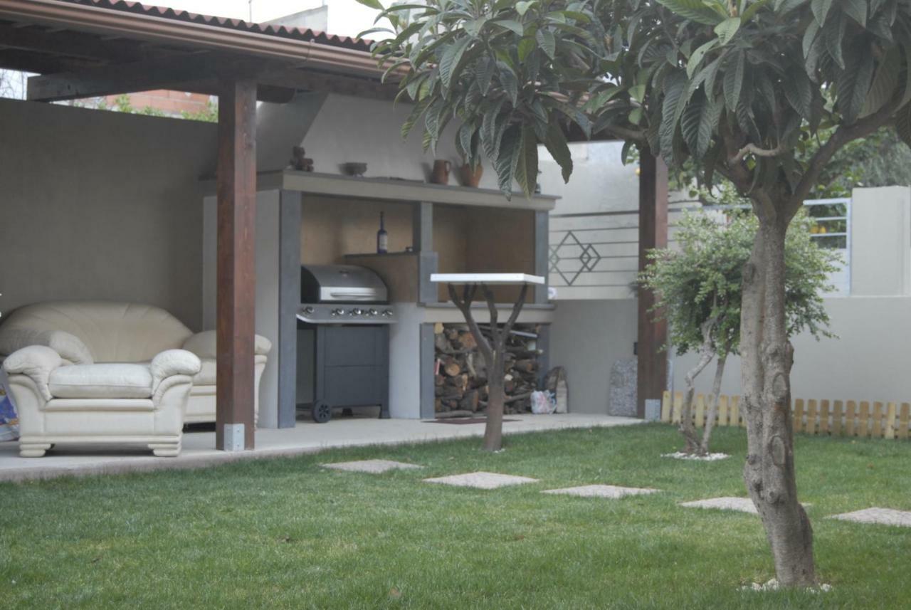 B&B Filomena Santa Giusta Kültér fotó